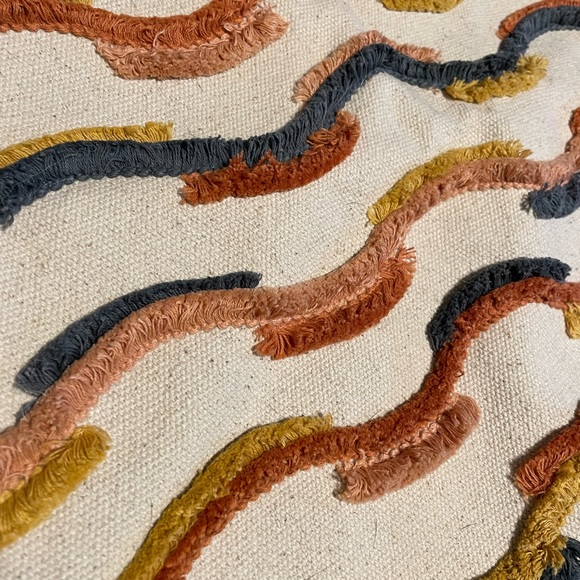 Structube Pillowcase 18” x 18” - Picture 2 of 2